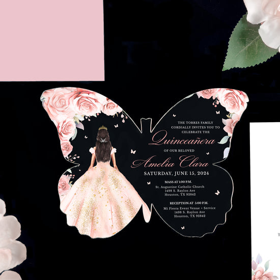 Invitación De Quinceañera en Acrílico Transparente con Mariposas Lavandas - Leila