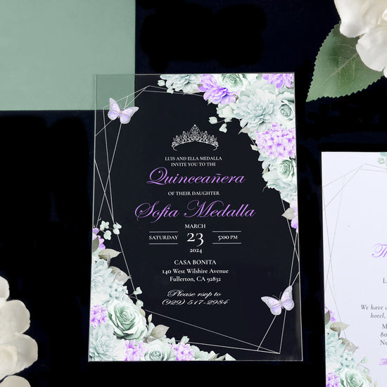 Invitación De Quinceañera en Acrílico Transparente con Mariposas Lavandas - Leila